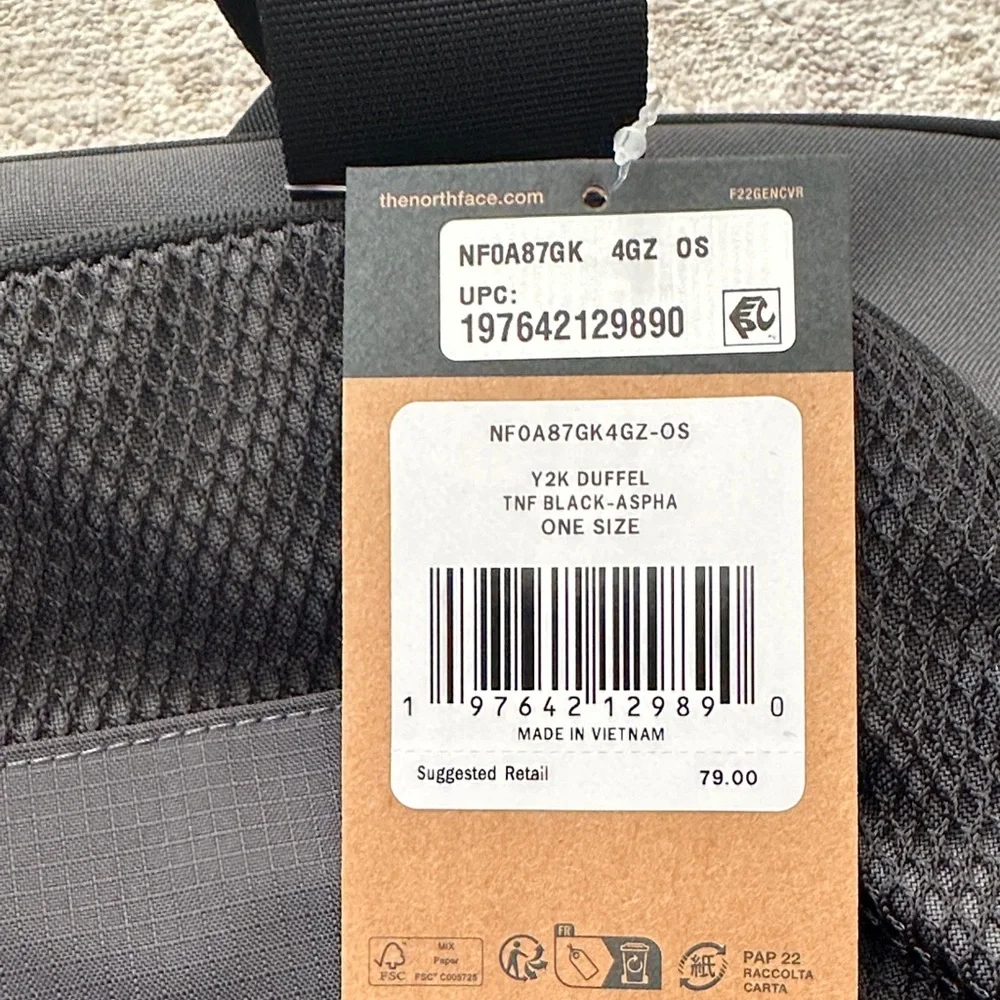The North Face Men’s Y2K Duffel Bag. NWT’s. Black/Asphalt Gray.